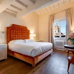 San & Szálloda 4*