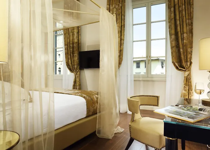 Hotel San &